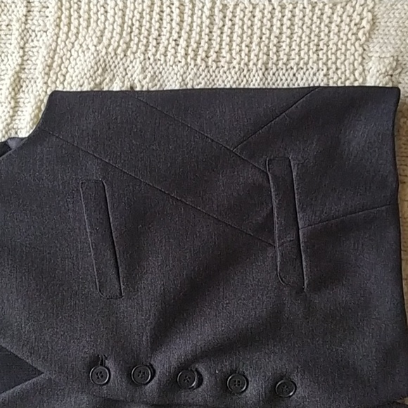 Le 31 Vest with Pocket and Stitching Details - Picture 4 of 12
